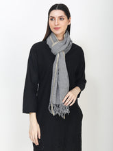Load image into Gallery viewer, Woven design pure cotton black and white stole
