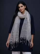 Load image into Gallery viewer, Natural silk stole
